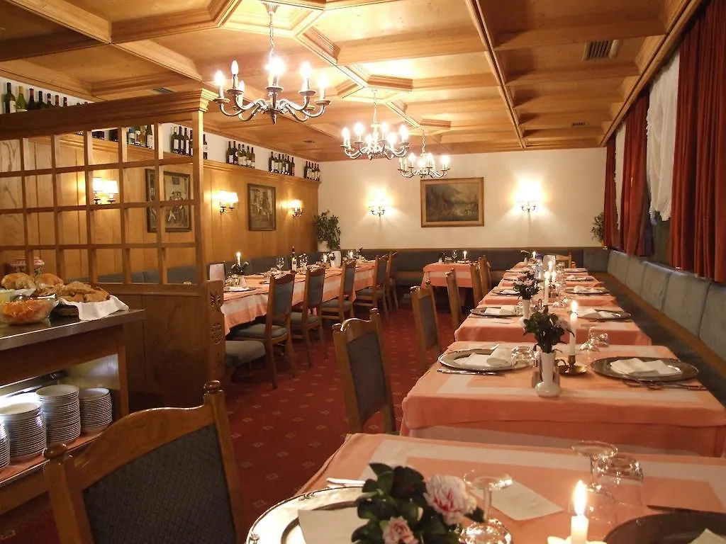 Hotel Olympia Arabba 3*,  Italy