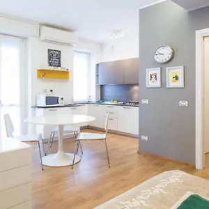 Gulli Luxury , Milano Italia